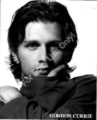 GORDON CURRIE head shot w/resume